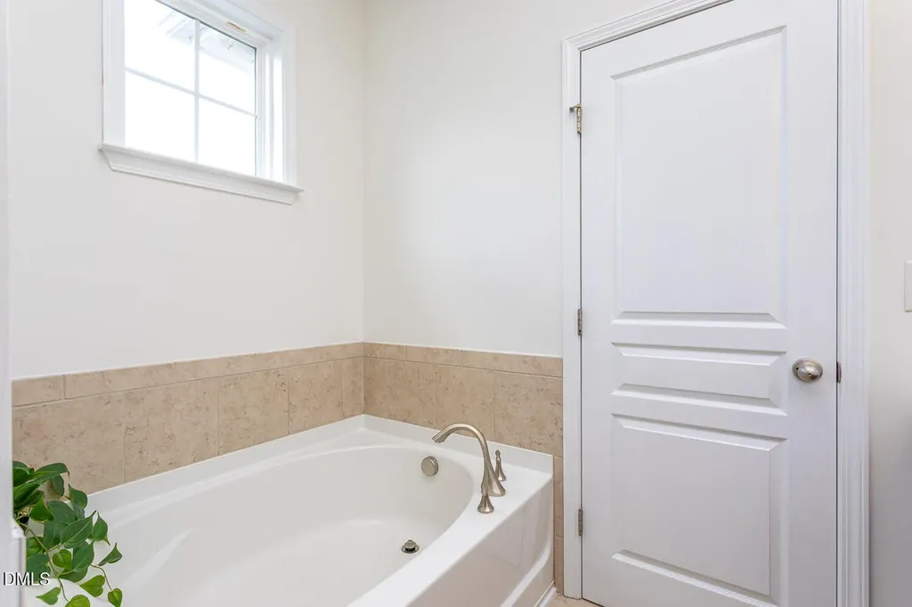 10116 Barnhart Way Raleigh NC 27617