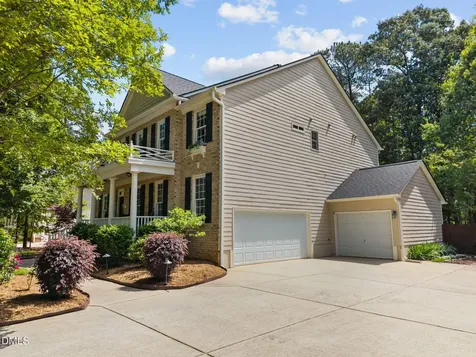 105 Arlen Park Place Holly Springs NC 27540