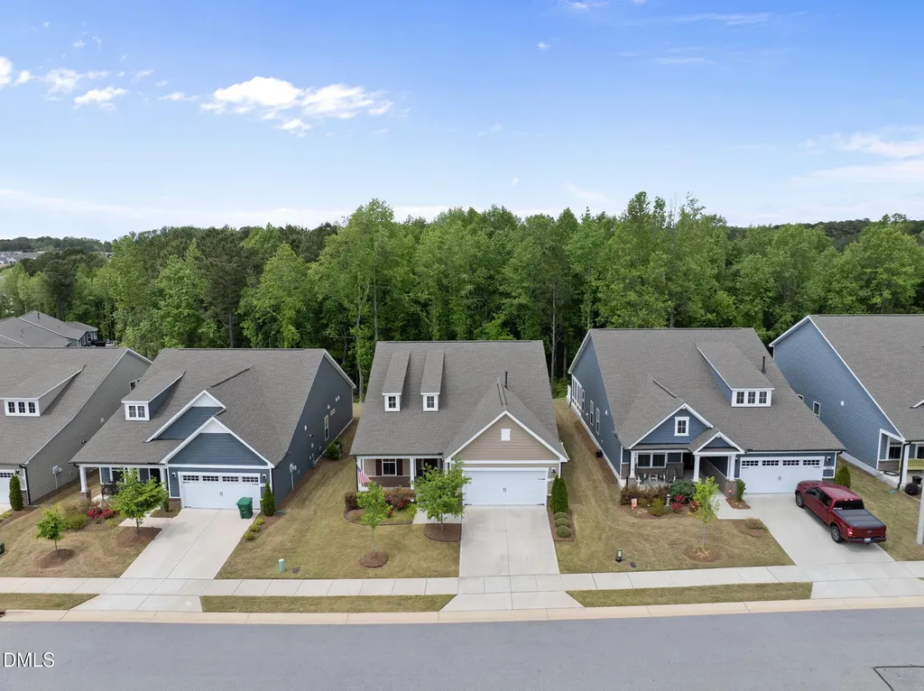 2017 Red Pine Trail Fuquay Varina NC 27526