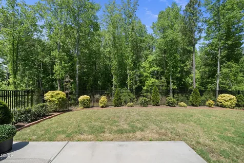 2017 Red Pine Trail Fuquay Varina NC 27526