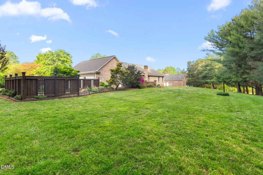 2636 Farmpond Court Haw River NC 27258