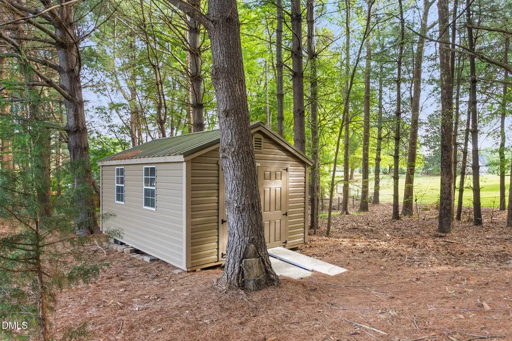 2636 Farmpond Court Haw River NC 27258