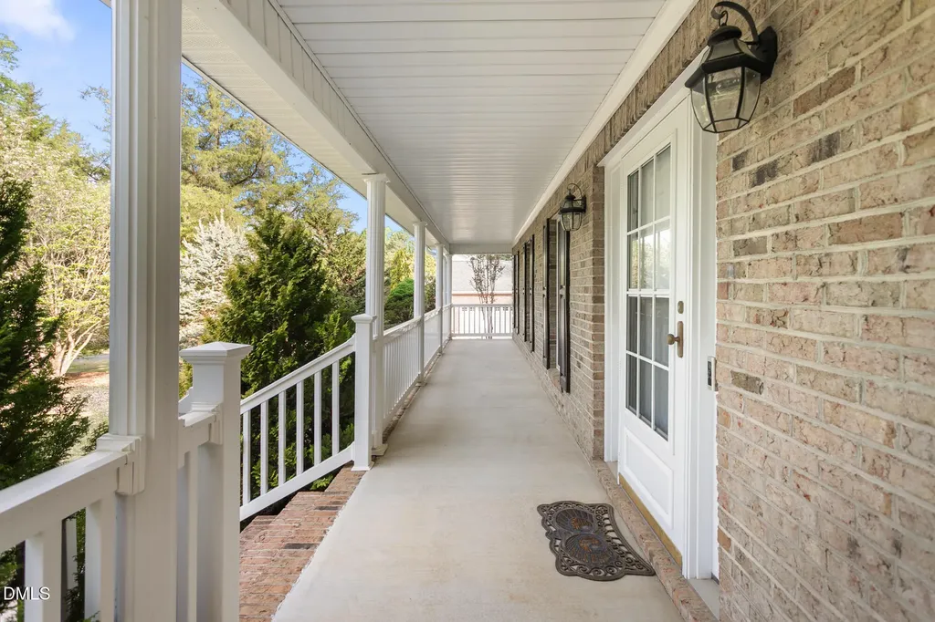 2636 Farmpond Court Haw River NC 27258