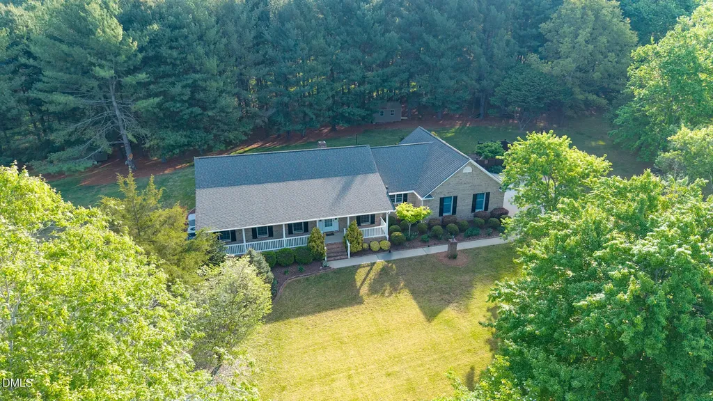 2636 Farmpond Court Haw River NC 27258
