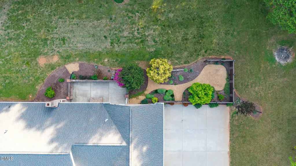 2636 Farmpond Court Haw River NC 27258