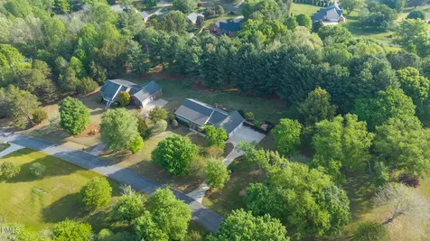 2636 Farmpond Court Haw River NC 27258
