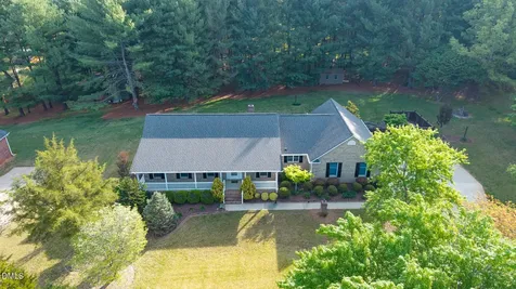 2636 Farmpond Court Haw River NC 27258