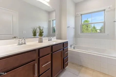 2014 Whitesmith Drive Apex NC 27502