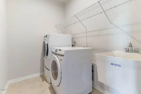 2014 Whitesmith Drive Apex NC 27502