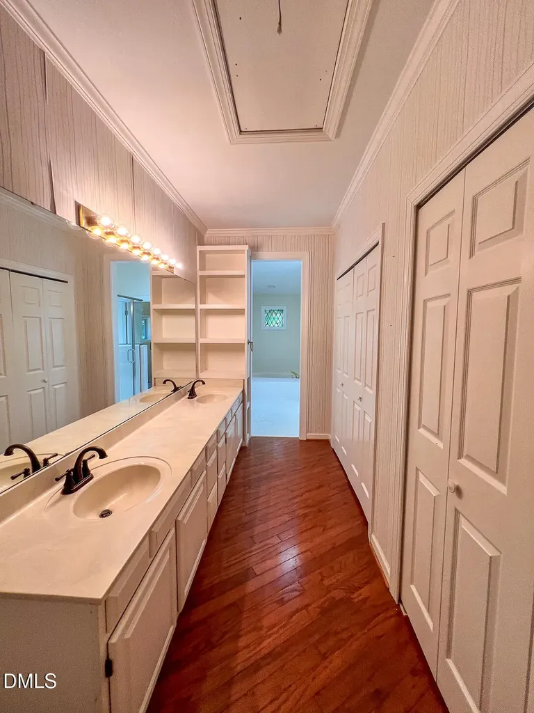 5809 Sentinel Drive Raleigh NC 27609