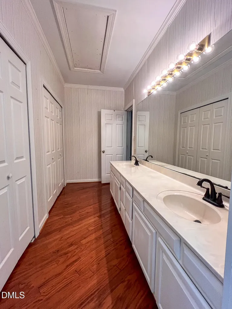 5809 Sentinel Drive Raleigh NC 27609