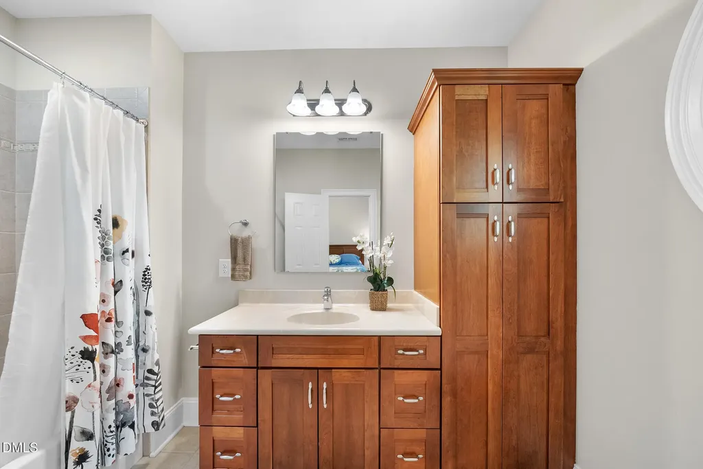 1008 High Trail Court Wake Forest NC 27587