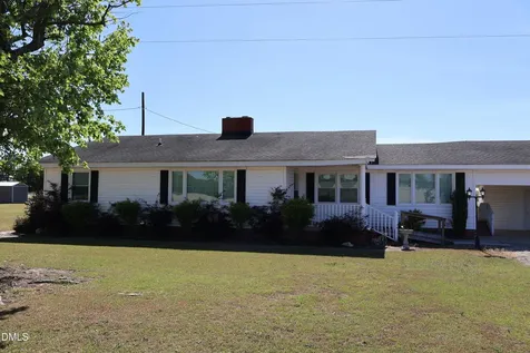 736 Core Road Dunn NC 28334