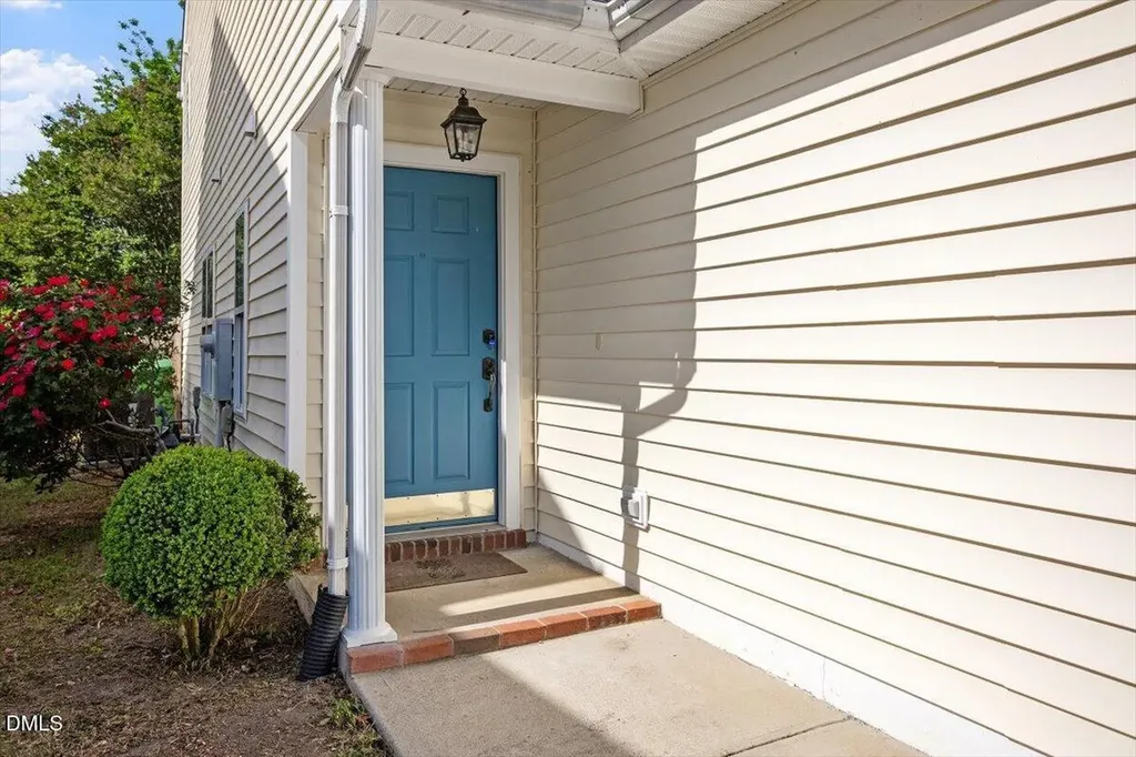 2025 Thornblade Drive Raleigh NC 27604