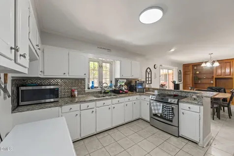 811 Wagoner Road Elon NC 27244