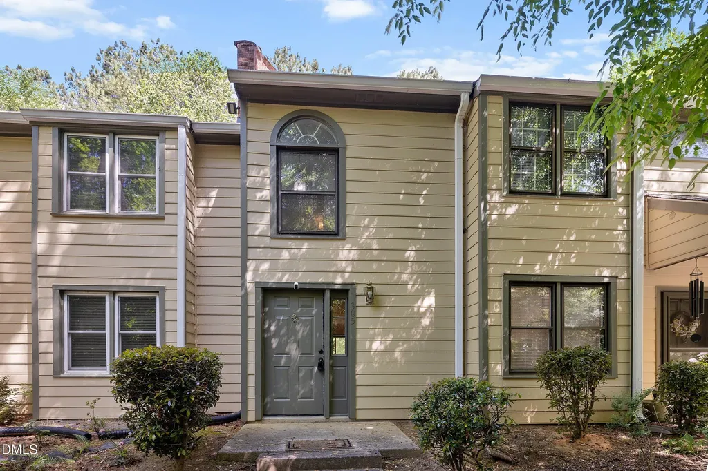 305 Broad Leaf Circle Raleigh NC 27613