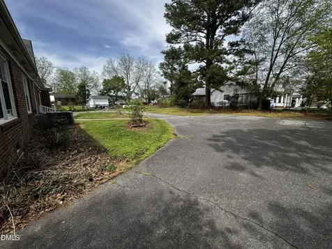 306 E 1st Street Kenly NC 27542