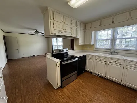 306 E 1st Street Kenly NC 27542