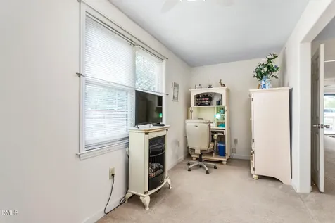 610 Larry Avenue Graham NC 27253