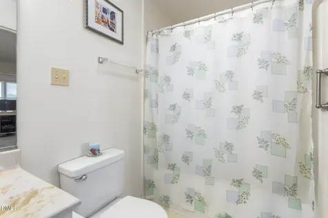 610 Larry Avenue Graham NC 27253