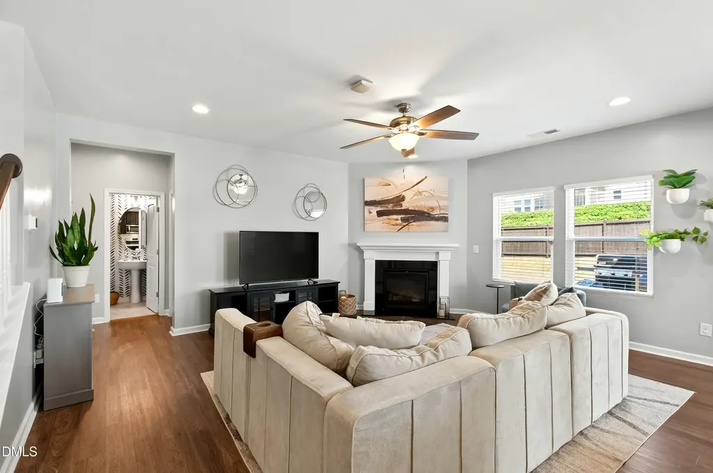 3413 Longleaf Estates Drive Raleigh NC 27616