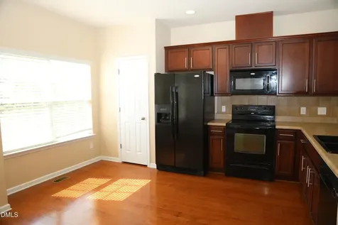 210 Linden Park Lane Cary NC 27519
