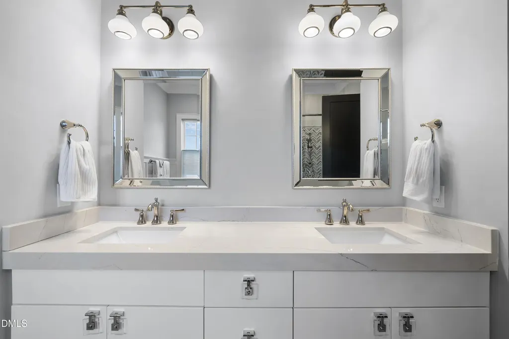 5109 Wainscott Way Raleigh NC 27612