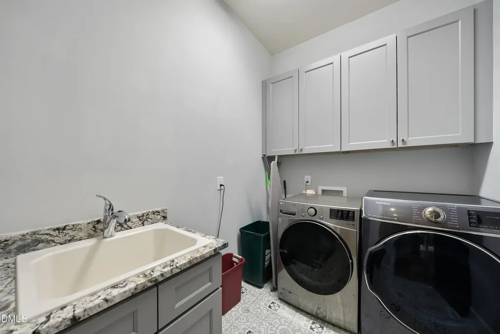 5109 Wainscott Way Raleigh NC 27612