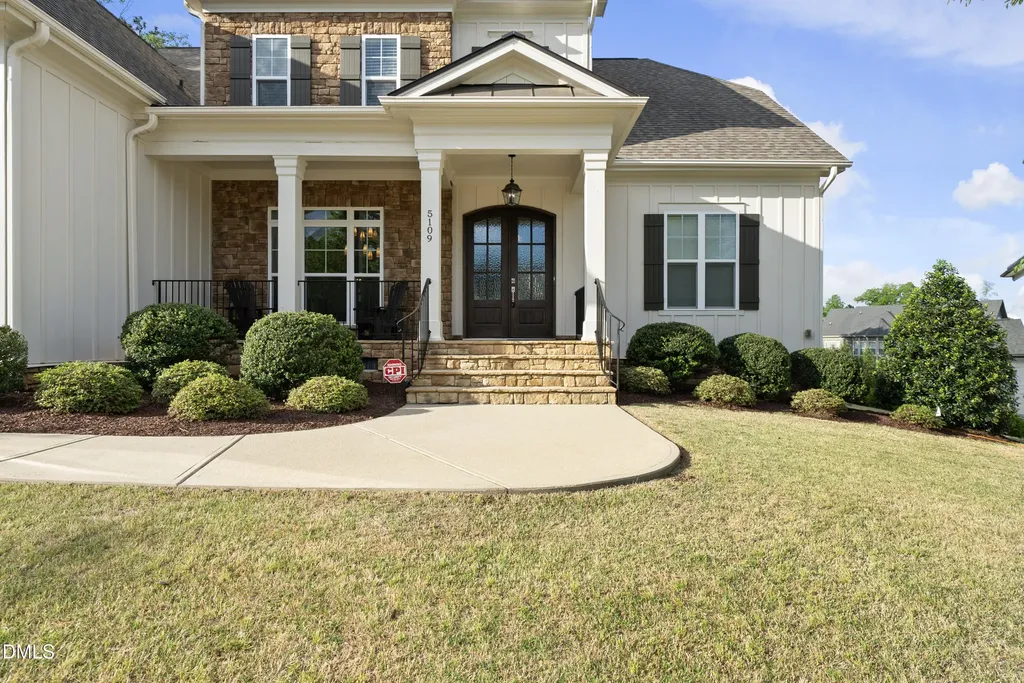5109 Wainscott Way Raleigh NC 27612