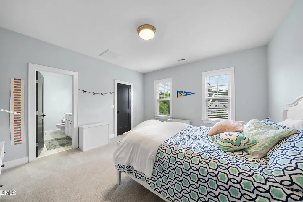 5109 Wainscott Way Raleigh NC 27612