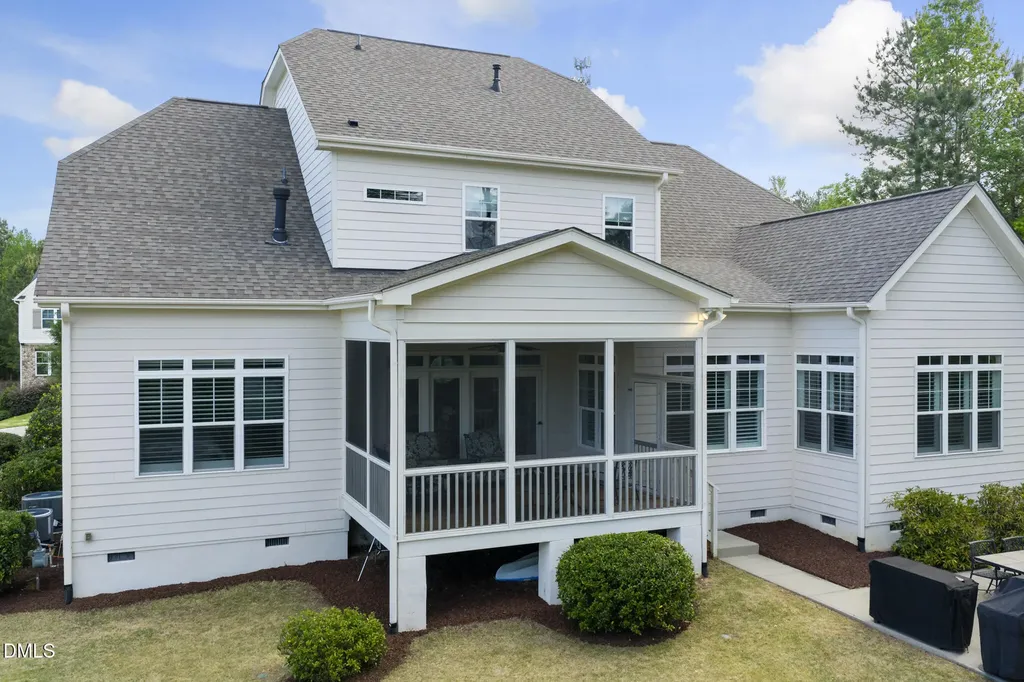 5109 Wainscott Way Raleigh NC 27612
