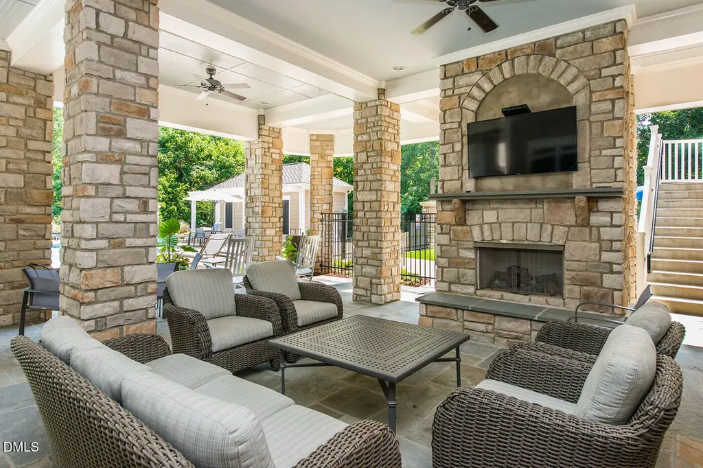 5109 Wainscott Way Raleigh NC 27612