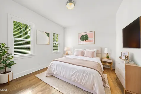5109 Wainscott Way Raleigh NC 27612