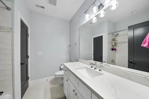 5109 Wainscott Way Raleigh NC 27612