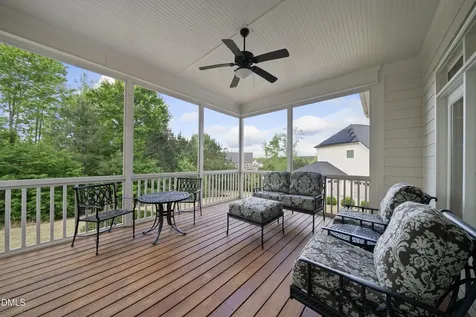 5109 Wainscott Way Raleigh NC 27612