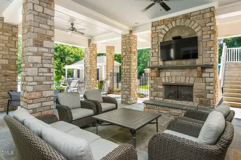 5109 Wainscott Way Raleigh NC 27612