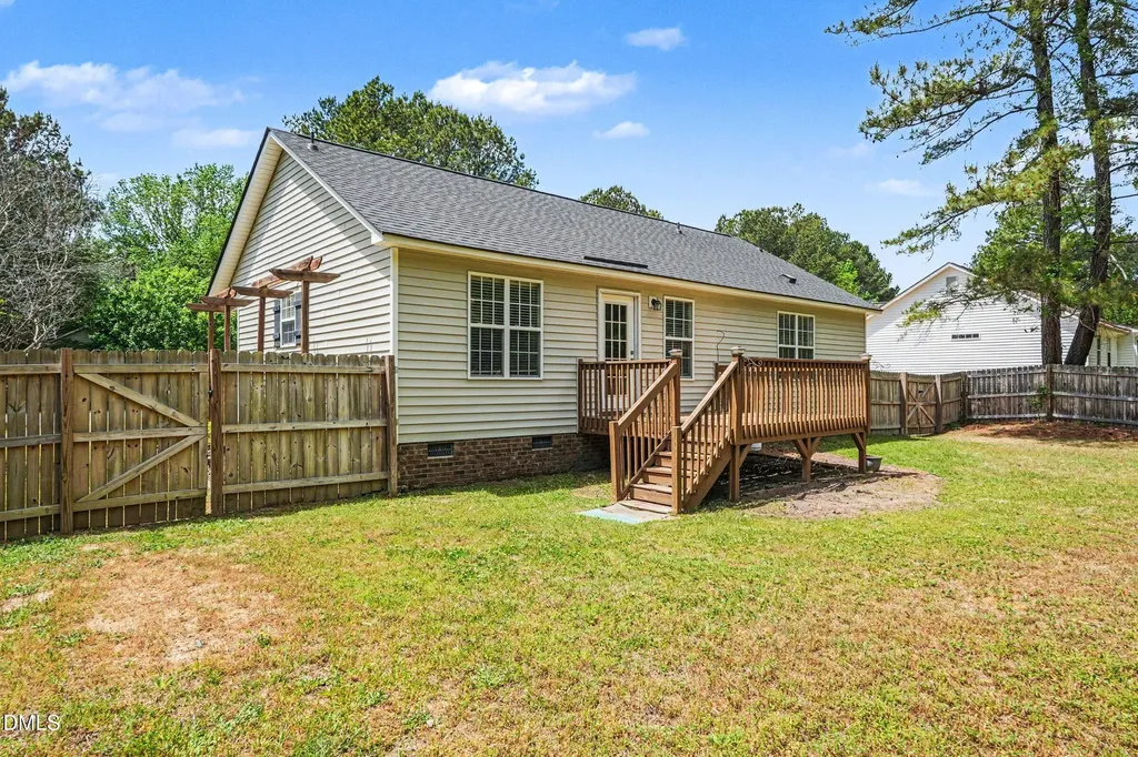 191 Duck Pond Lane Clayton NC 27520