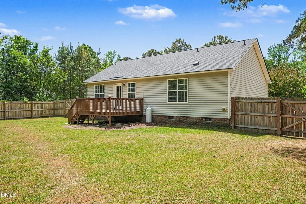 191 Duck Pond Lane Clayton NC 27520