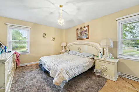 1411 Seabrook School Road Fayetteville NC 28312