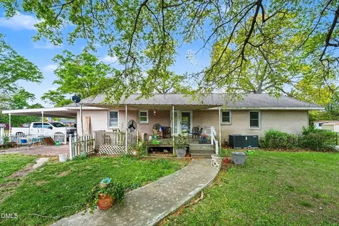 1411 Seabrook School Road Fayetteville NC 28312