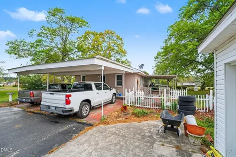 1411 Seabrook School Road Fayetteville NC 28312