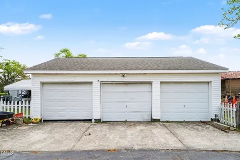 1411 Seabrook School Road Fayetteville NC 28312