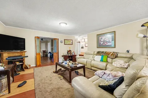 1411 Seabrook School Road Fayetteville NC 28312
