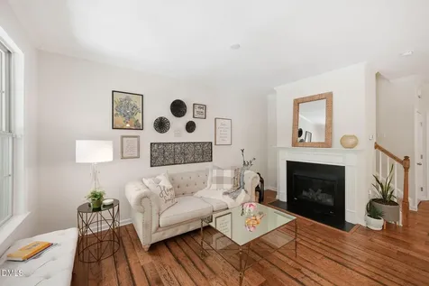 1007 Contessa Drive Cary NC 27513