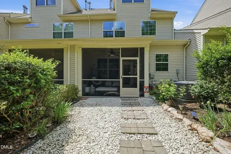 1007 Contessa Drive Cary NC 27513