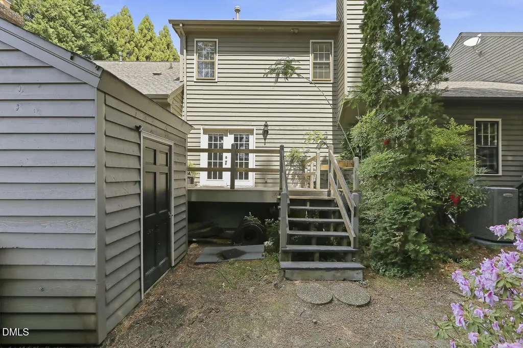 902 Albany Court Raleigh NC 27615