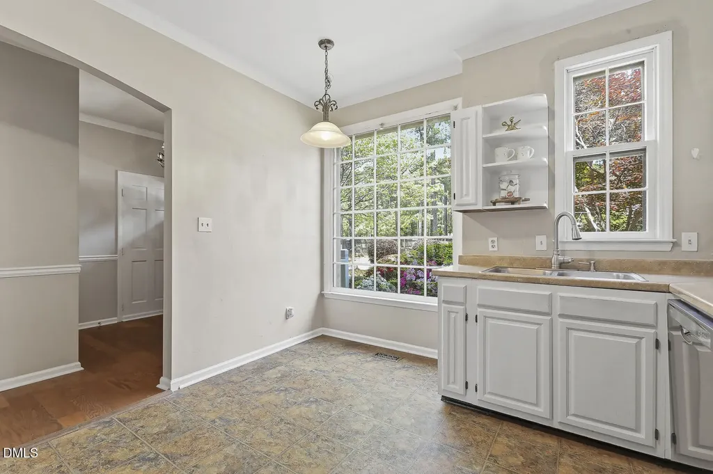 902 Albany Court Raleigh NC 27615