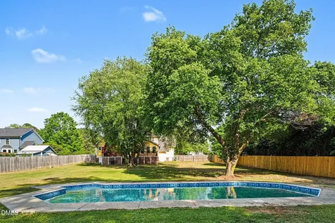 4820 Frankie Road Fuquay Varina NC 27526
