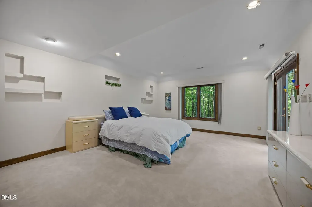 12117 Cliffside Circle Raleigh NC 27609