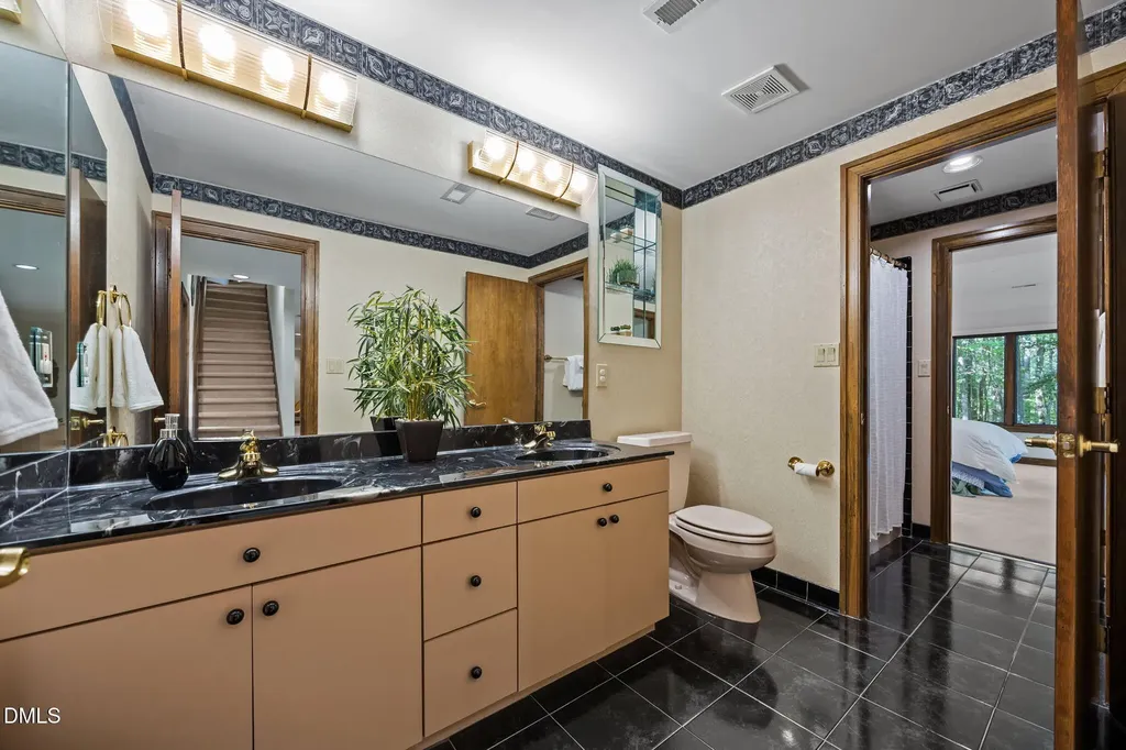 12117 Cliffside Circle Raleigh NC 27609